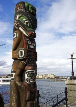 A Victoria totem